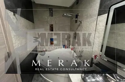 Apartment - 2 Bedrooms - 2 Bathrooms for sale in Regents Park - Al Andalus District - New Cairo City - Cairo