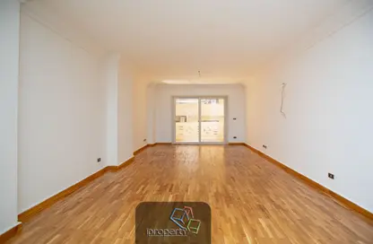 مساحات مكتبية - استوديو - 3 حمامات للايجار في شارع عبد الحميد العبادي - رشدي - حي شرق - الاسكندرية