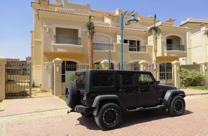 منزل مزدوج - 4 غرف نوم - 2 حمامات للبيع في الباتيو 5 - الباتيو - كمبوندات الشروق - مدينة الشروق - القاهرة
