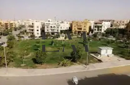 شقة - 2 غرف نوم - 2 حمامات للبيع في طريق خدمه - حى جنوب الاكايمية - مدينة القاهرة الجديدة - القاهرة