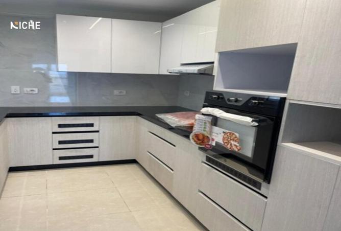 8081244 - Property Image 3