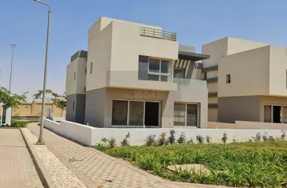 Villa - 7 Bedrooms - 5 Bathrooms for sale in Hyde Park - 5th Settlement Compounds - The 5th Settlement - New Cairo City - Cairo