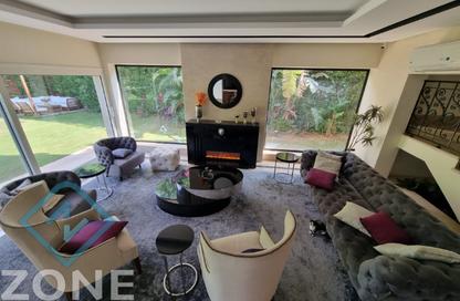 Villa - 5 Bedrooms - 5 Bathrooms for rent in Madinaty - Cairo