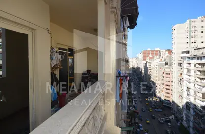 Apartment - 3 Bedrooms - 2 Bathrooms for sale in Mahmoud Al Essawy St. - Miami - Hay Awal El Montazah - Alexandria