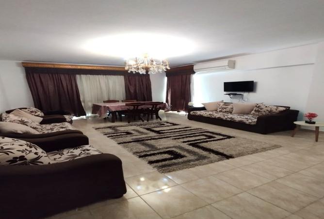 8083819 - Property Image 3
