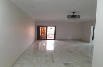 Apartment - 3 Bedrooms - 1 Bathroom for sale in 6th Area East - Shorouk City - Cairo