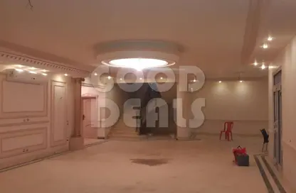 فيلا - 3 غرف نوم - 3 حمامات للبيع في مكسيم - التجمع الاول - مدينة القاهرة الجديدة - القاهرة