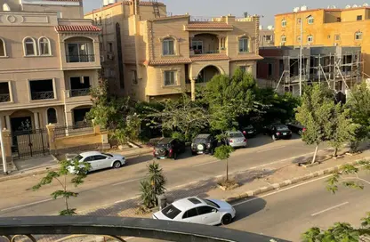شقة - 3 غرف نوم - 2 حمامات للبيع في البنفسج - مدينة القاهرة الجديدة - القاهرة