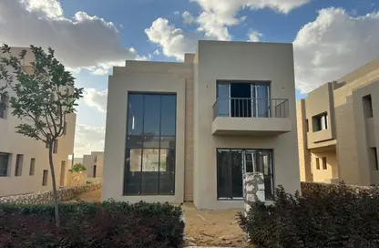 Villa - 3 Bedrooms - 3 Bathrooms for sale in O West - 6 October Compounds - 6 October City - Giza