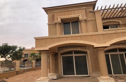 Villa - 5 Bedrooms - 4 Bathrooms for sale in Royal Meadows - Sheikh Zayed Compounds - Sheikh Zayed City - Giza