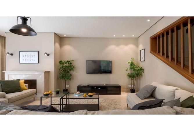 8081171 - Property Image 2