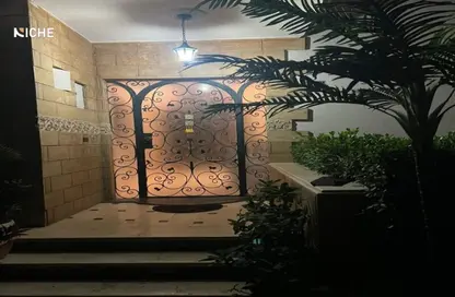 Townhouse - 3 Bedrooms - 4 Bathrooms for sale in Hadayek Al Mohandessin - 4th District - Sheikh Zayed City - Giza