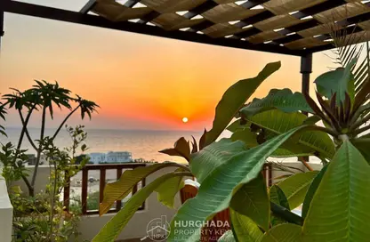 (بنتهاوس  (روف - 2 غرف نوم - 2 حمامات للبيع في ازورا ريزورت - منطقة سهل حشيش - الغردقة - محافظة البحر الاحمر