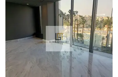 مساحات مكتبية - استوديو - 3 حمامات للايجار في شارع مجمع البنوك - شارع التسعين الجنوبي - التجمع الخامس - مدينة القاهرة الجديدة - القاهرة