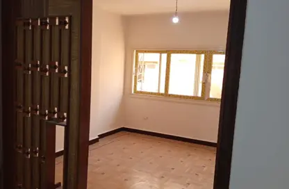 Apartment - 4 Bedrooms - 2 Bathrooms for rent in Downtown - Cairo