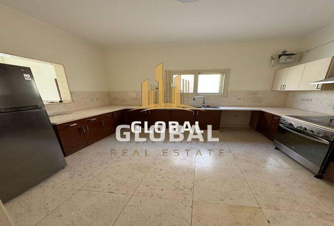 8111846 - Property Image 3