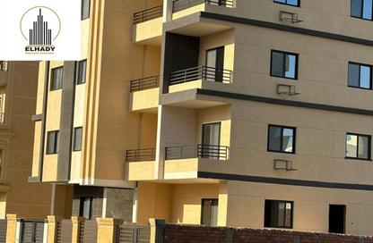 Apartment - 3 Bedrooms - 2 Bathrooms for sale in Bait Alwatan - The 5th Settlement - New Cairo City - Cairo