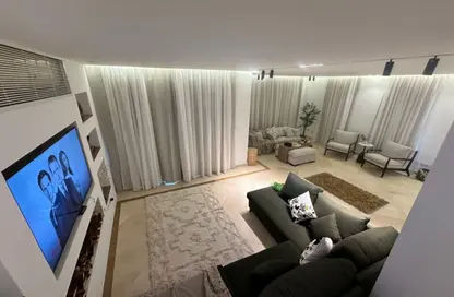 Villa - 4 Bedrooms - 4 Bathrooms for rent in Mivida - 5th Settlement Compounds - The 5th Settlement - New Cairo City - Cairo