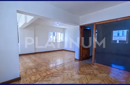 Office Space - Studio - 2 Bathrooms for rent in Smouha Square - Smouha - Hay Sharq - Alexandria