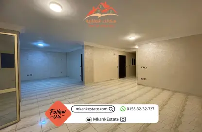 Office Space - Studio - 3 Bathrooms for rent in Al Mehwar Al Markazi - 7th District - 6 October City - Giza