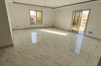 Penthouse - 3 Bedrooms - 2 Bathrooms for sale in El Yasmeen 8 - El Yasmeen - New Cairo City - Cairo
