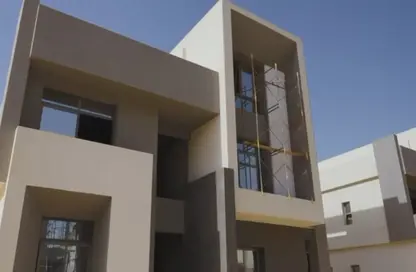 Villa - 4 Bedrooms - 4 Bathrooms for sale in Mivida - 5th Settlement Compounds - The 5th Settlement - New Cairo City - Cairo