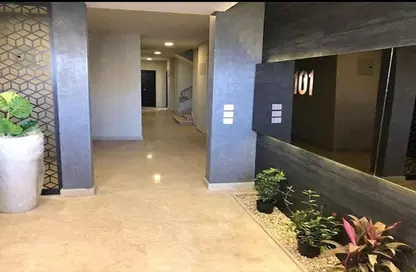 Apartment - 3 Bedrooms - 2 Bathrooms for sale in The Address East - 90 Street - The 5th Settlement - New Cairo City - Cairo