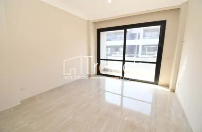 Apartment - 2 Bedrooms - 2 Bathrooms for sale in El Patio 7 - 5th Settlement Compounds - The 5th Settlement - New Cairo City - Cairo