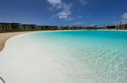 شاليه - 3 غرف نوم - 4 حمامات للبيع في سوان ليك الساحل الشمالي - قسم الضبعة - الساحل الشمالي