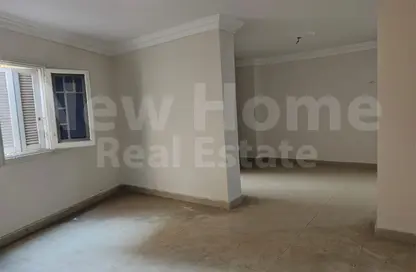 Apartment - 3 Bedrooms - 1 Bathroom for sale in Moharam Bek St. - Moharam Bek - Hay Wasat - Alexandria
