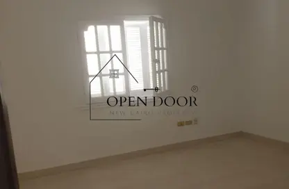 Apartment - 3 Bedrooms - 2 Bathrooms for rent in Doctor Mohamed Youssef St. - El Banafseg 7 - El Banafseg - New Cairo City - Cairo