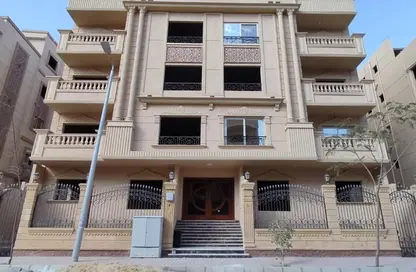 شقة - 4 غرف نوم - 4 حمامات للبيع في شارع البستان - الحي التاسع - الشيخ زايد - الجيزة