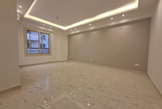 8083133 - Property Image 2