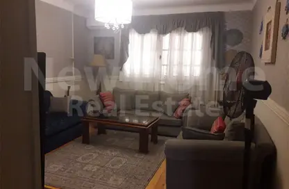 Apartment - 3 Bedrooms - 2 Bathrooms for sale in Abd Al Hameed El Deeb St. - Tharwat - Hay Sharq - Alexandria