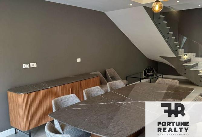 8369991 - Property Image 2