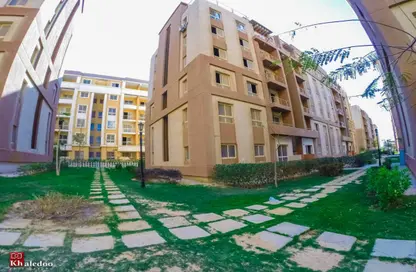 Apartment - 2 Bedrooms - 1 Bathroom for sale in Degla Palms - Al Wahat Road - 6 October City - Giza