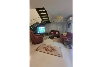 (بنتهاوس  (روف - 3 غرف نوم - 3 حمامات للبيع في ذا فيلدج - المستثمرين الجنوبية - مدينة القاهرة الجديدة - القاهرة