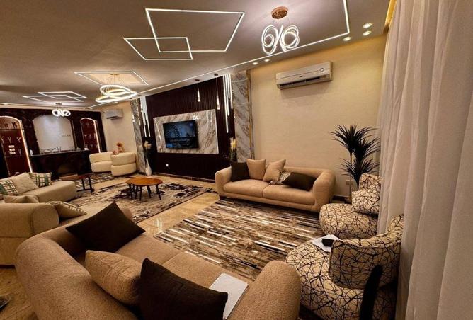 8192059 - Property Image 2