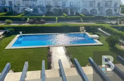 Chalet - 2 Bedrooms - 2 Bathrooms for sale in Mountain View - Ras Al Hekma - North Coast