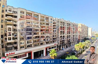 Apartment - 3 Bedrooms - 2 Bathrooms for sale in Mohamed Fawzy Moaz St. - Smouha - Hay Sharq - Alexandria