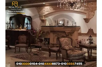 Townhouse - 3 Bedrooms - 3 Bathrooms for sale in Royal Valley - 26th of July Corridor - 6 October City - Giza