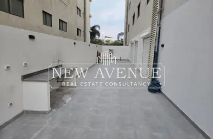 Apartment - 3 Bedrooms - 3 Bathrooms for sale in Lake View Residence - 5th Settlement Compounds - The 5th Settlement - New Cairo City - Cairo