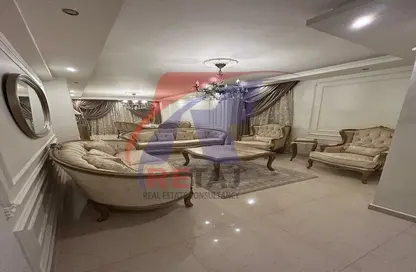 Apartment - 3 Bedrooms - 2 Bathrooms for sale in Ali Al Gendy St. - 6th Zone - Nasr City - Cairo