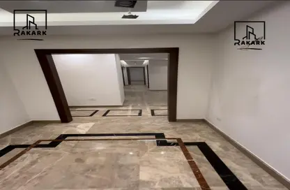 Office Space - Studio - 3 Bathrooms for rent in Makram Ebeid St. - 6th Zone - Nasr City - Cairo
