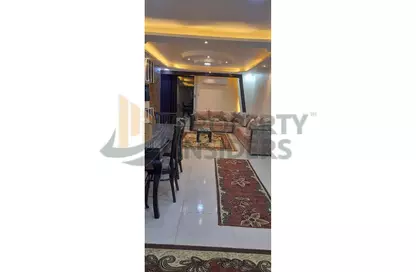 Apartment - 3 Bedrooms - 3 Bathrooms for rent in Esraa Al Moalemeen St. - Mohandessin - Giza