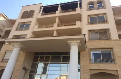 Apartment - 3 Bedrooms - 3 Bathrooms for sale in Greens - 6th District - Sheikh Zayed City - Giza