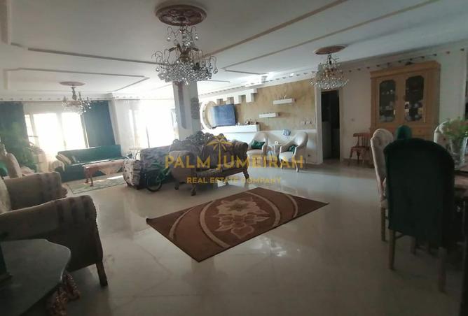 8176541 - Property Image 2