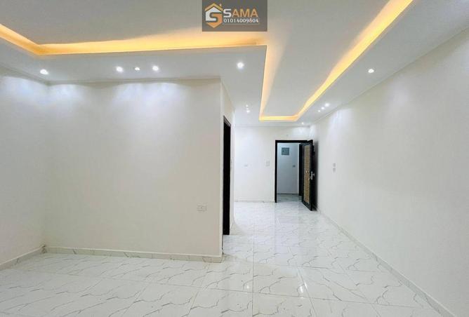 8426738 - Property Image 2