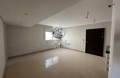 Duplex - 3 Bedrooms - 3 Bathrooms for rent in New Giza - Cairo Alexandria Desert Road - 6 October City - Giza