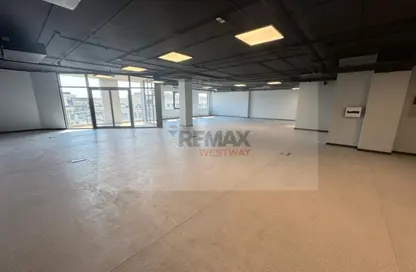 Office Space - Studio - 4 Bathrooms for rent in The portal - Beverly Hills - Sheikh Zayed Compounds - Sheikh Zayed City - Giza